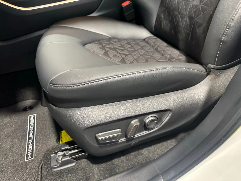 New 2025 Beige Toyota XLE image 37