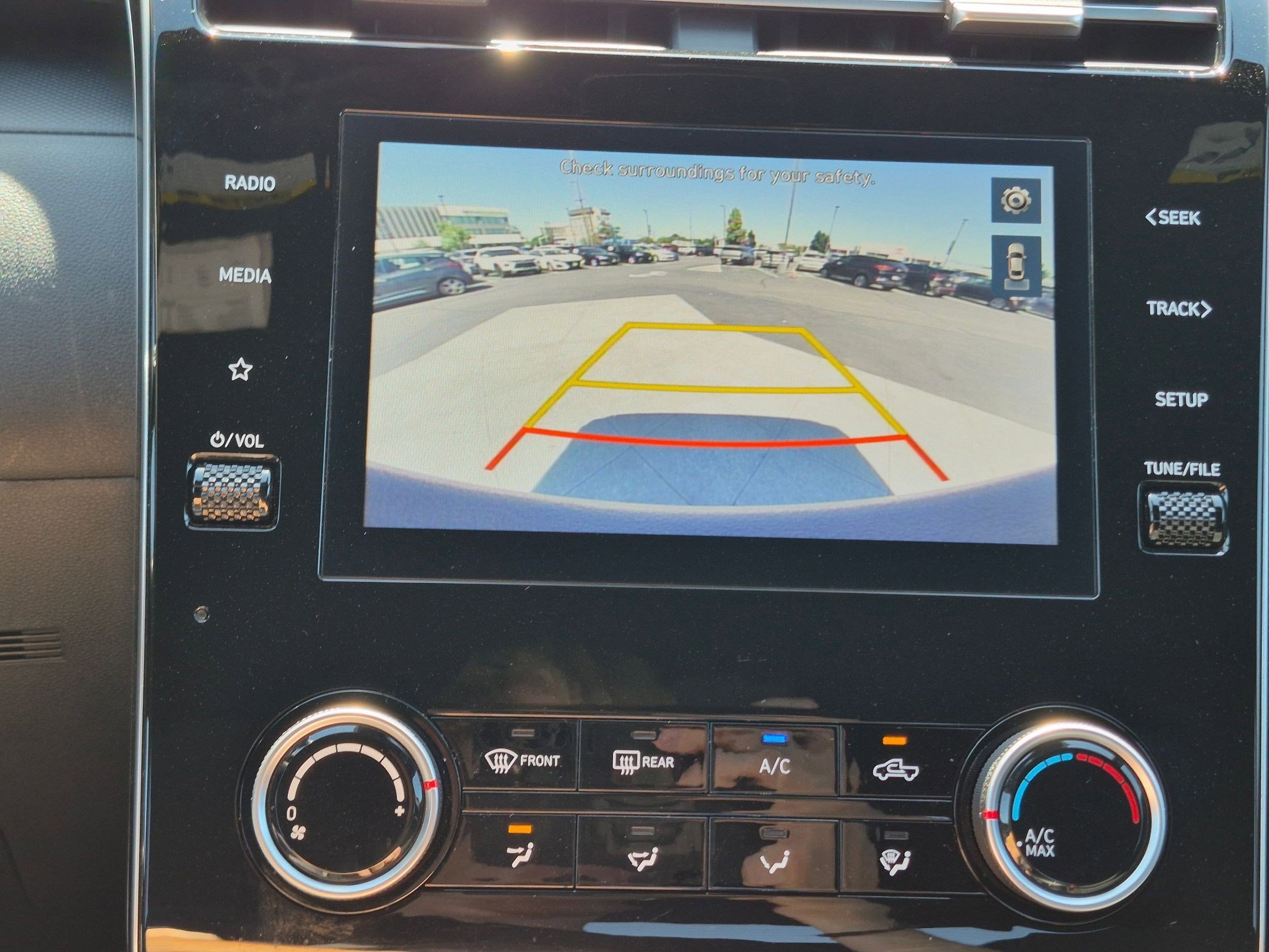 2023 Hyundai Santa Cruz SE - Photo 23