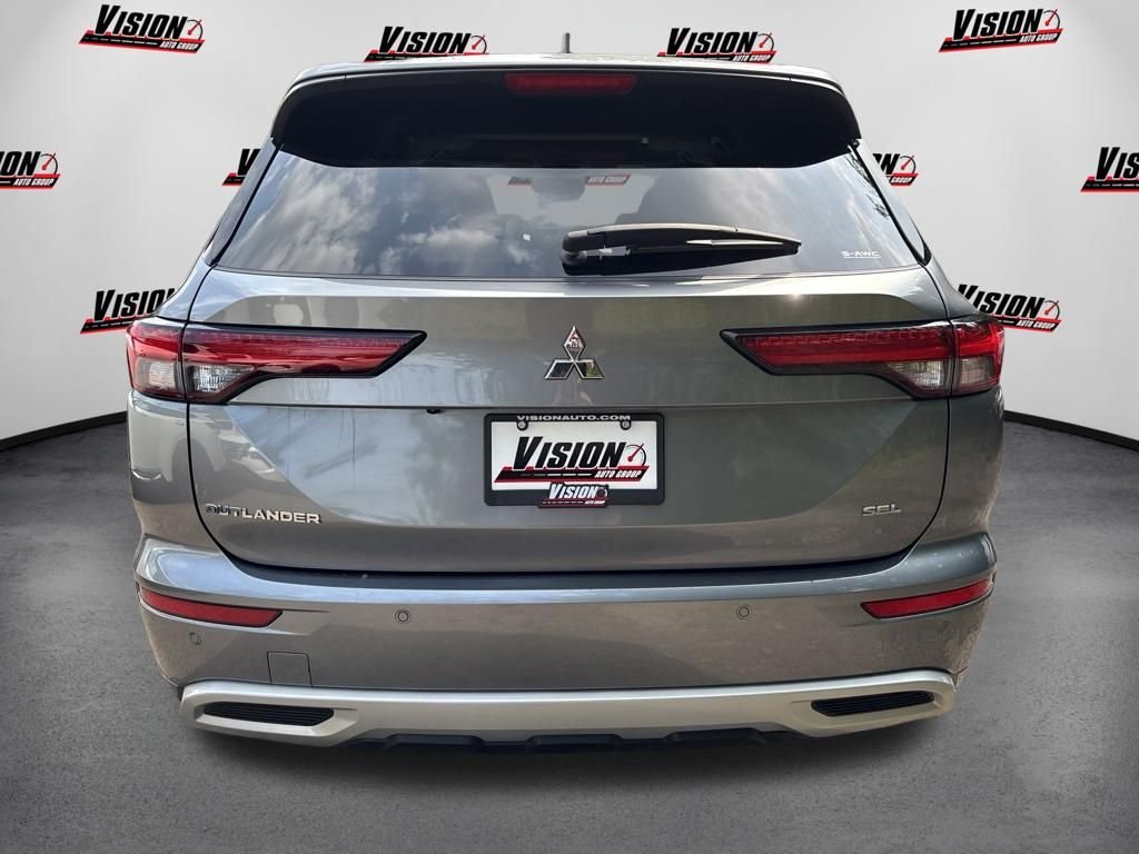 Used 2024 Black Mitsubishi SEL image 6