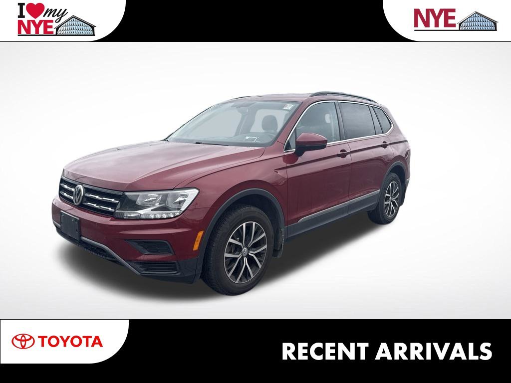 Used 2021 Red Volkswagen 2.0T SE image 1