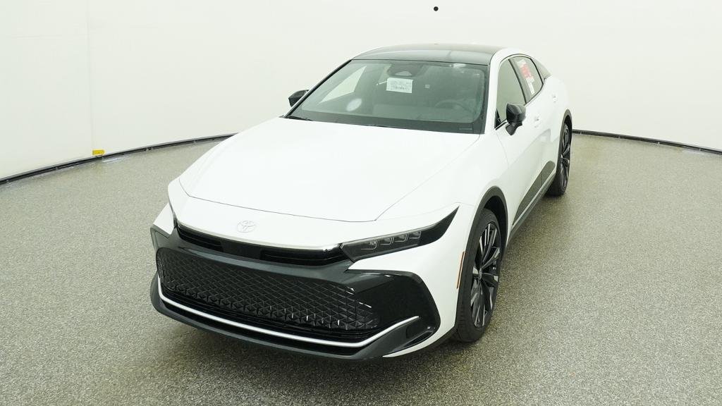 New 2026 Oxygen White Toyota Platinum image 21