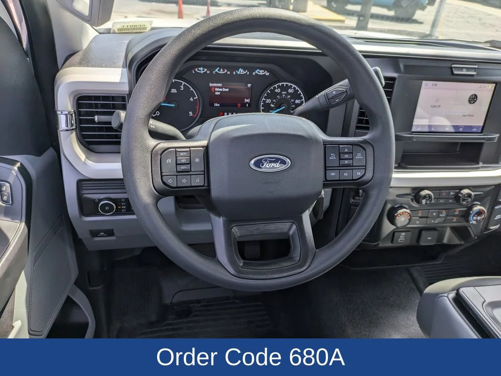 Used 2025 Oxford White Ford XL image 13