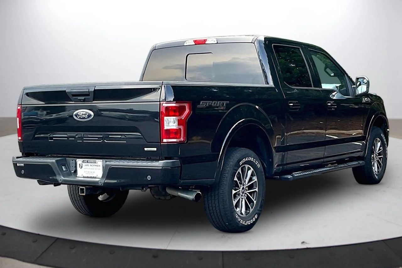 Used 2020 Black Ford XLT image 8