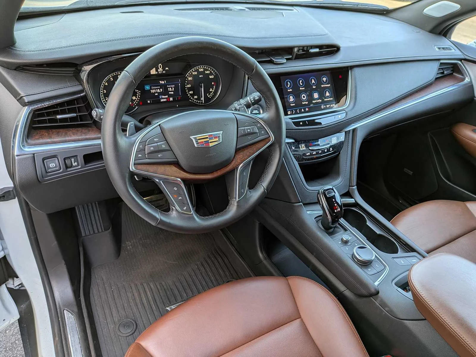 Certified Used 2023 Crystal White Tricoat Cadillac Sport image 10