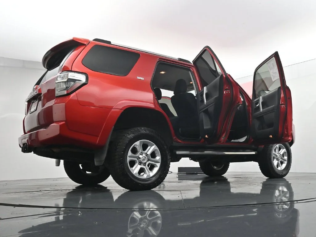 Used 2022 Red Toyota SR5 image 42