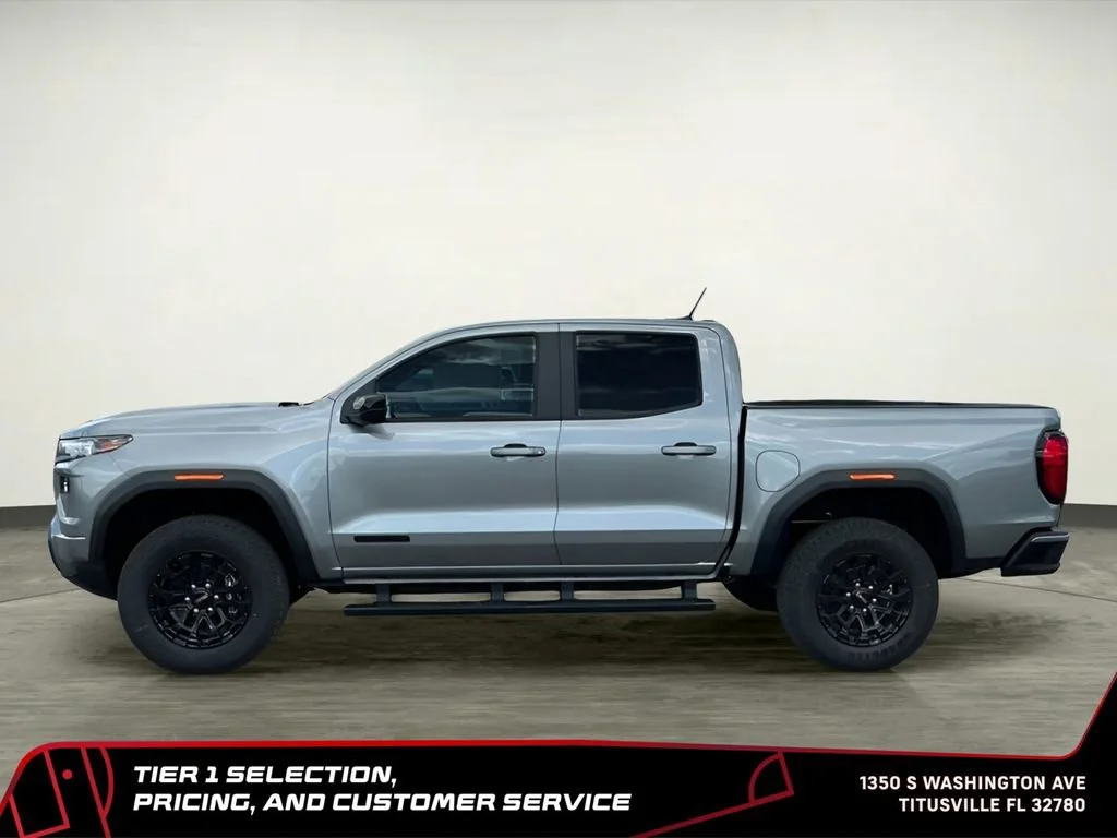 New 2026 Sterling Metallic GMC Elevation image 3