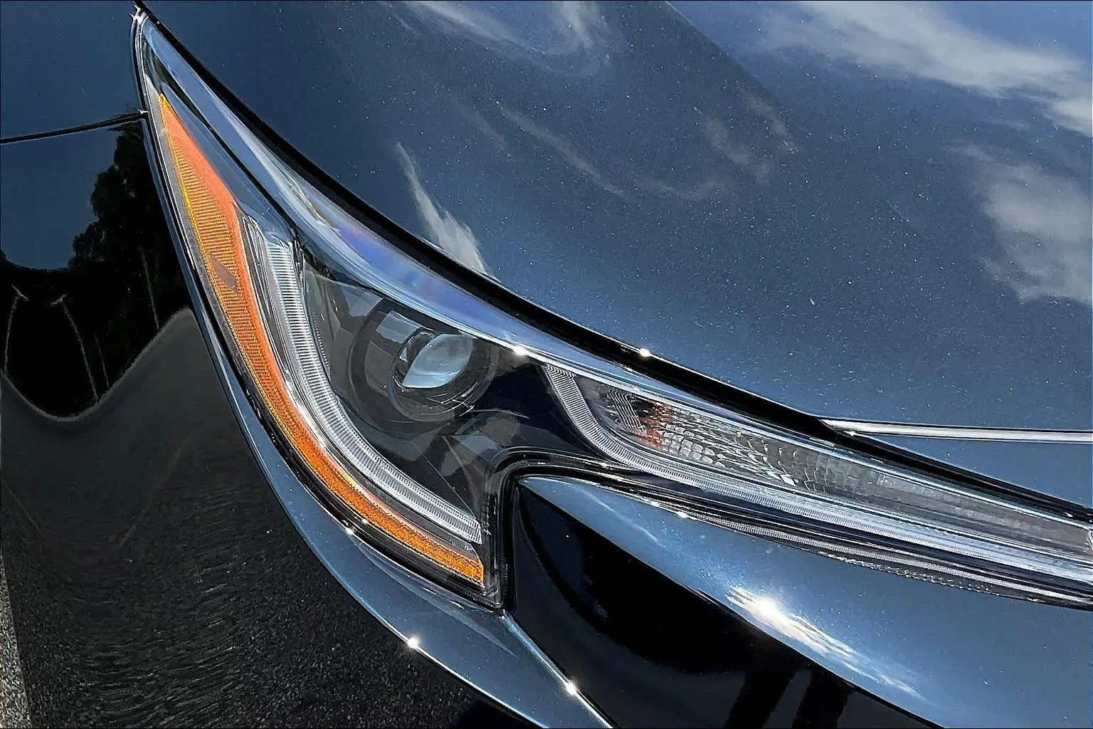New 2026 Midnight Black Metallic Toyota LE image 13