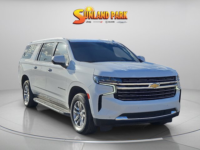 2023 Chevrolet Suburban LT