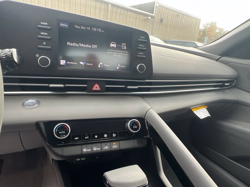 Certified Used 2025 Silver Hyundai Blue image 19