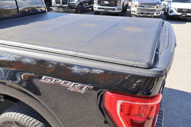 Used 2023 Black Metallic Ford XLT image 8