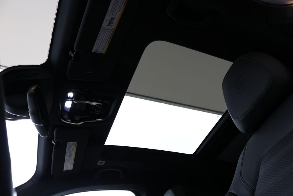 2025 Alfa Romeo Stelvio Base - Photo 16