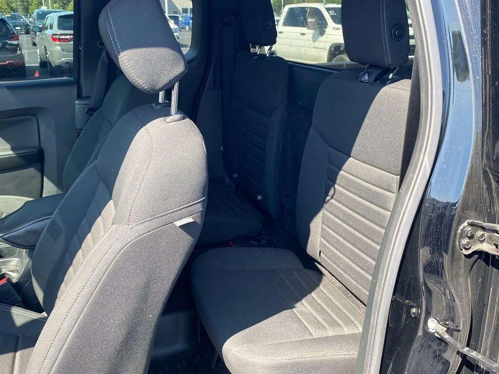 Used 2020 Shadow Black Ford XLT image 5