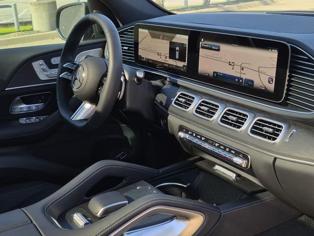 Certified Used 2025 Obsidian Black Metallic Mercedes-Benz GLS 580 image 13