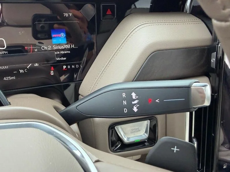 2026 GMC Yukon Denali - Photo 17