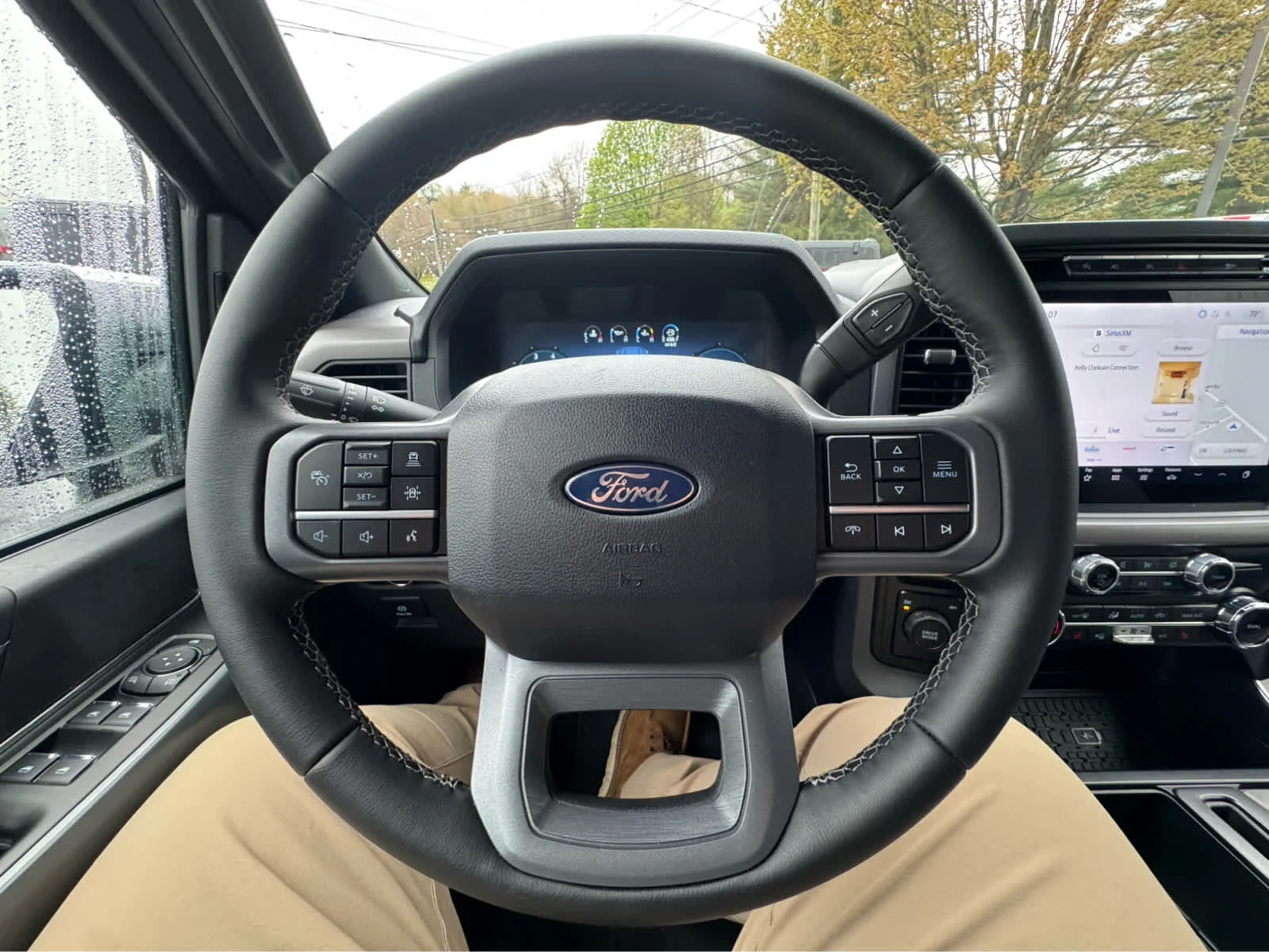 Used 2024 Agate Black Ford XLT image 17