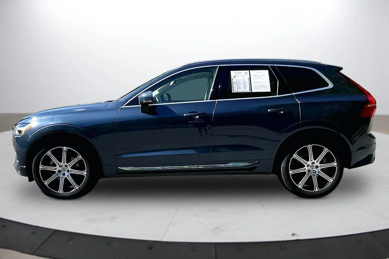 Certified Used 2021 Blue Volvo T5 Inscription image 5