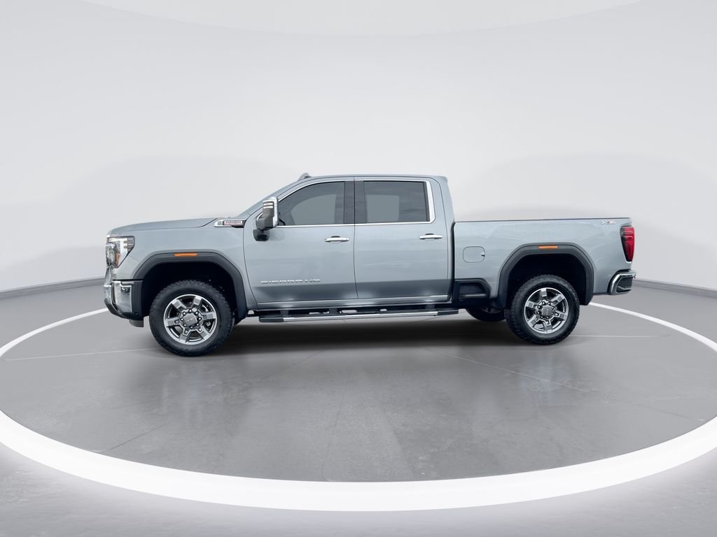 Used 2025 Silver GMC SLT image 5