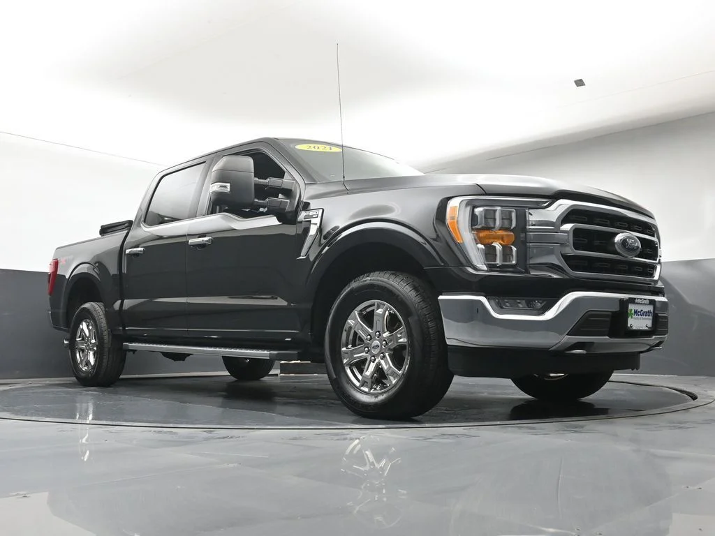 Certified Used 2021 Black Ford XLT image 24