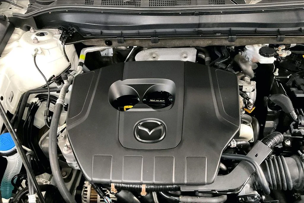 Certified Used 2025 White Mazda 2.5 S Carbon Edition image 9