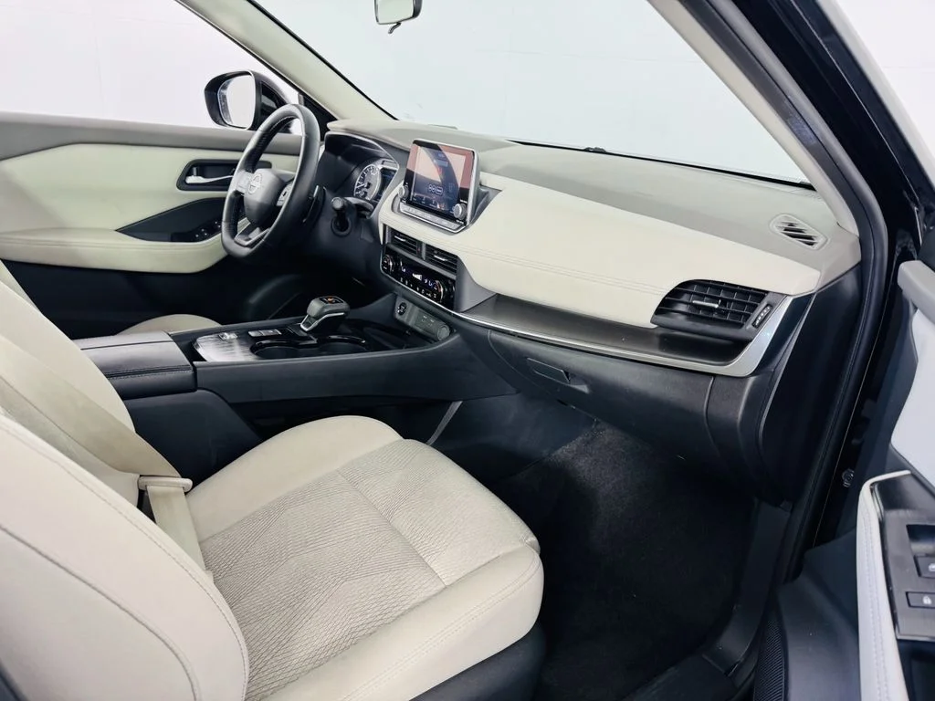Used 2025 Black Nissan SV image 15