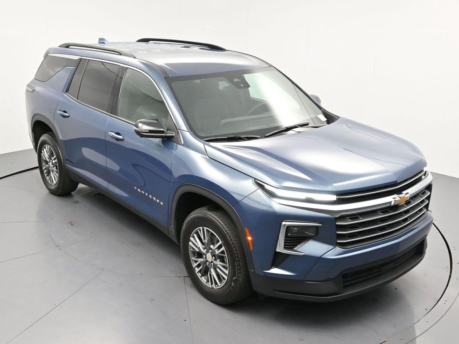 Used 2024 Lakeshore Blue Metallic Chevrolet LT image 35