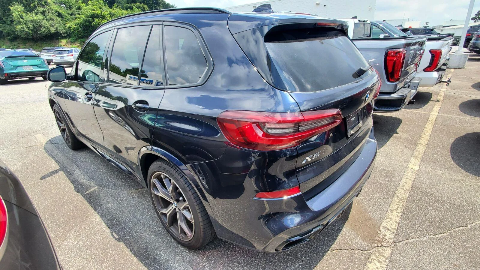 Used 2022 Carbon Black Metallic BMW sDrive40i image 8