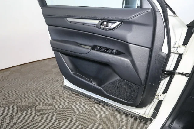 Used 2025 White Mazda 2.5 S Preferred Package image 36