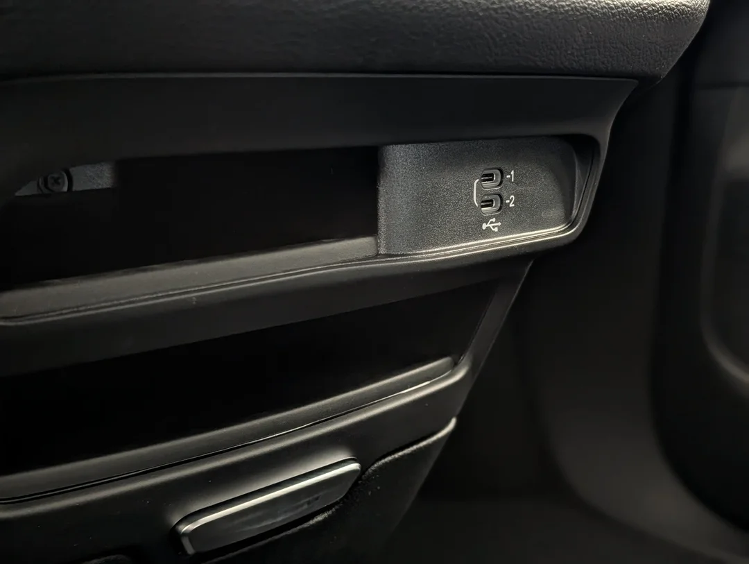 New 2027 White Chrysler Select - - AWD - Full Sunroof - Safety Sphere Pkg - 360 Surround Cam - Blind Spot Mon & More! image 21