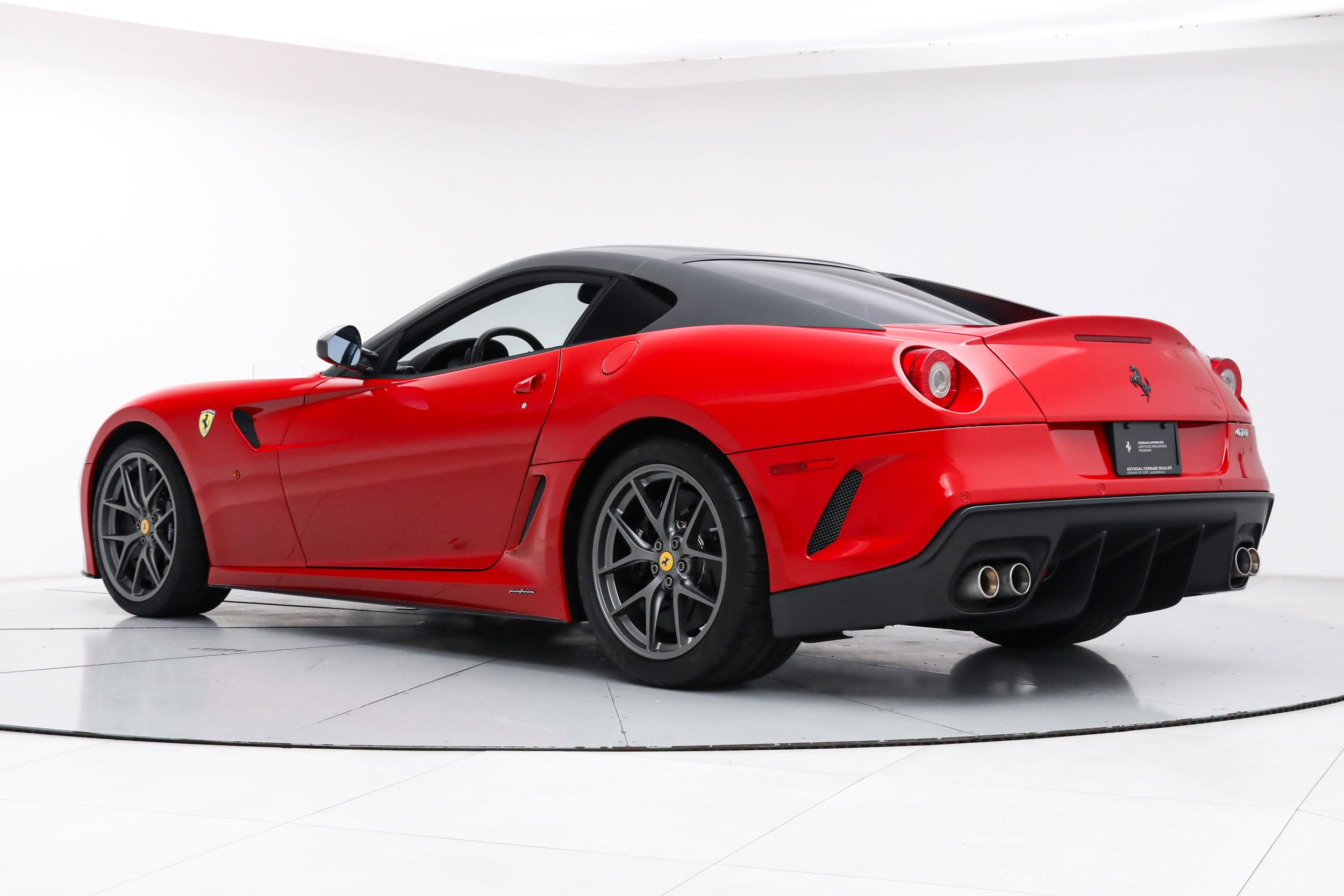 Used 2011 Red Ferrari  image 7
