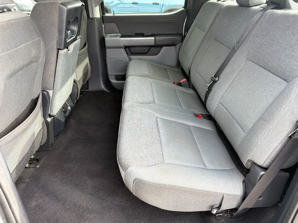 Used 2025 Silver Ford XLT image 20