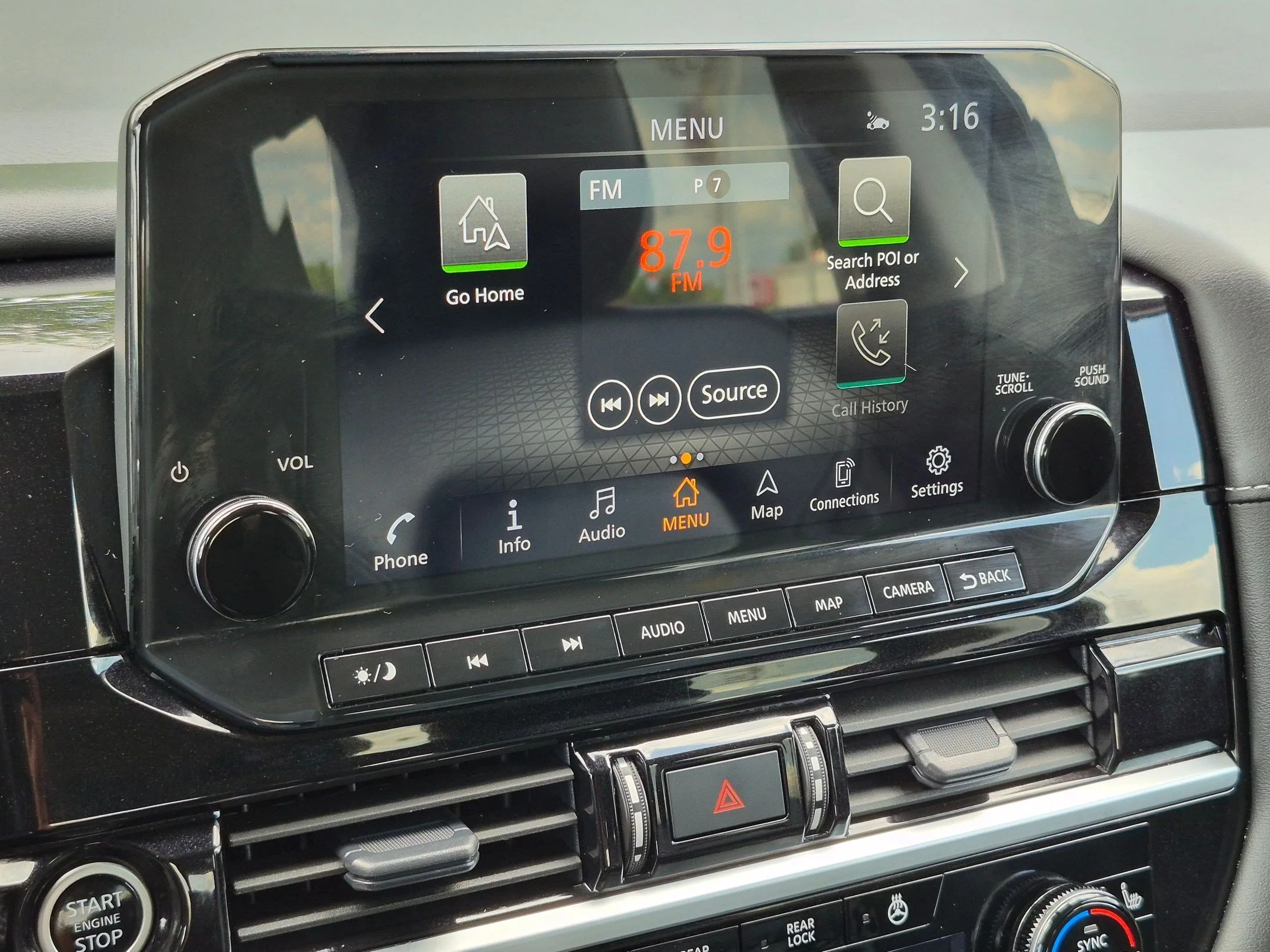Used 2024 Super Black Nissan SL image 18