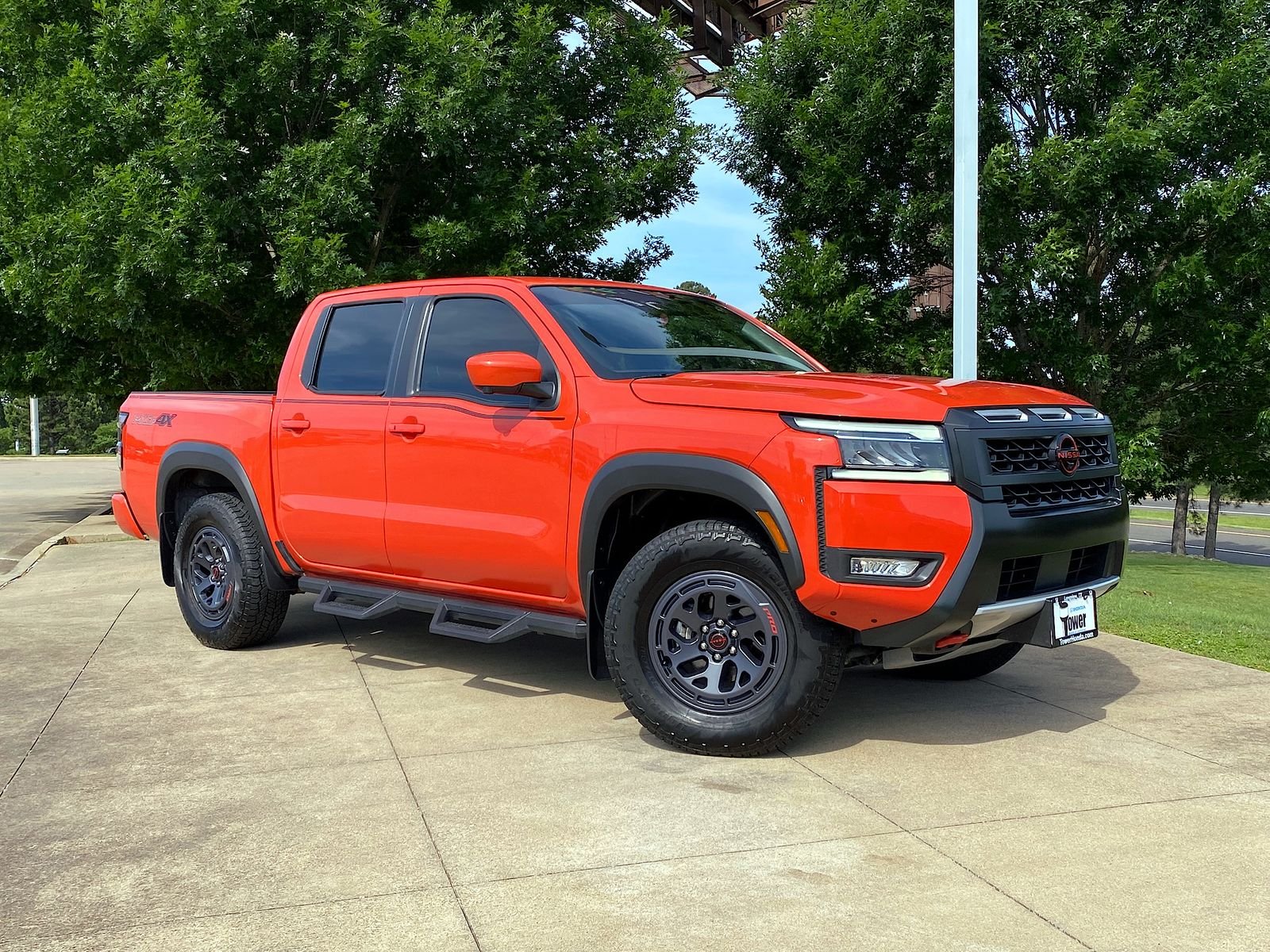 2025 Nissan Frontier PRO-4X Crew Cab 4X4's photo