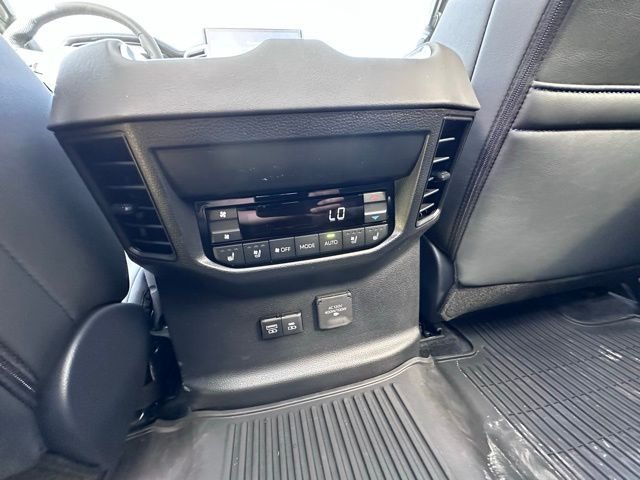 2025 Toyota Sequoia Platinum - Photo 22