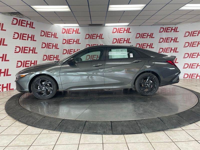 New 2026 Gray Hyundai SEL Sport image 2