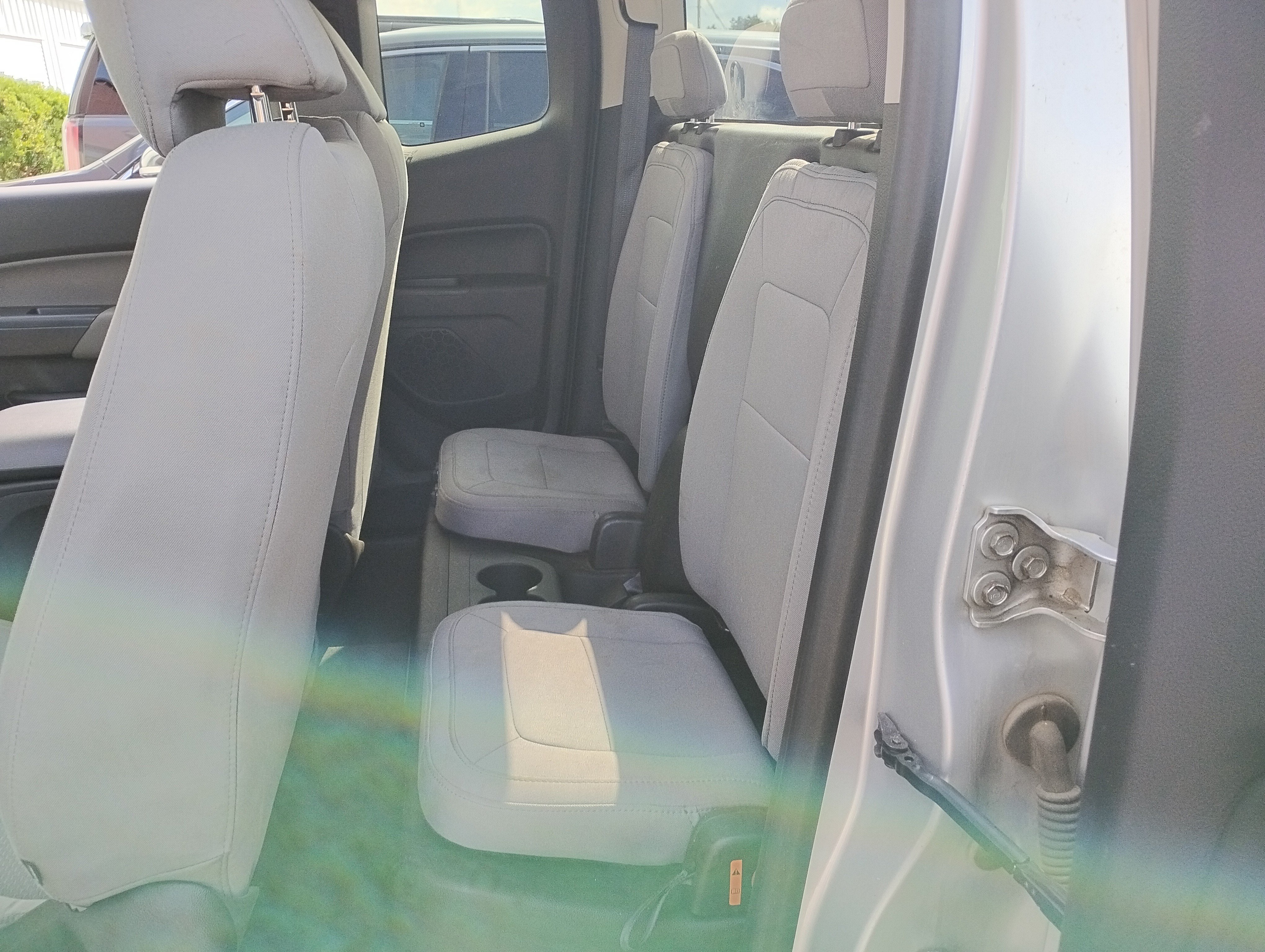Used 2015 Quicksilver Metallic GMC 2WD image 6