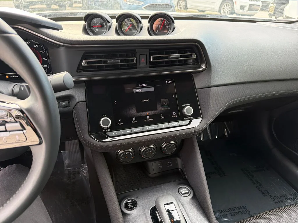 Used 2024 White Nissan Sport image 21