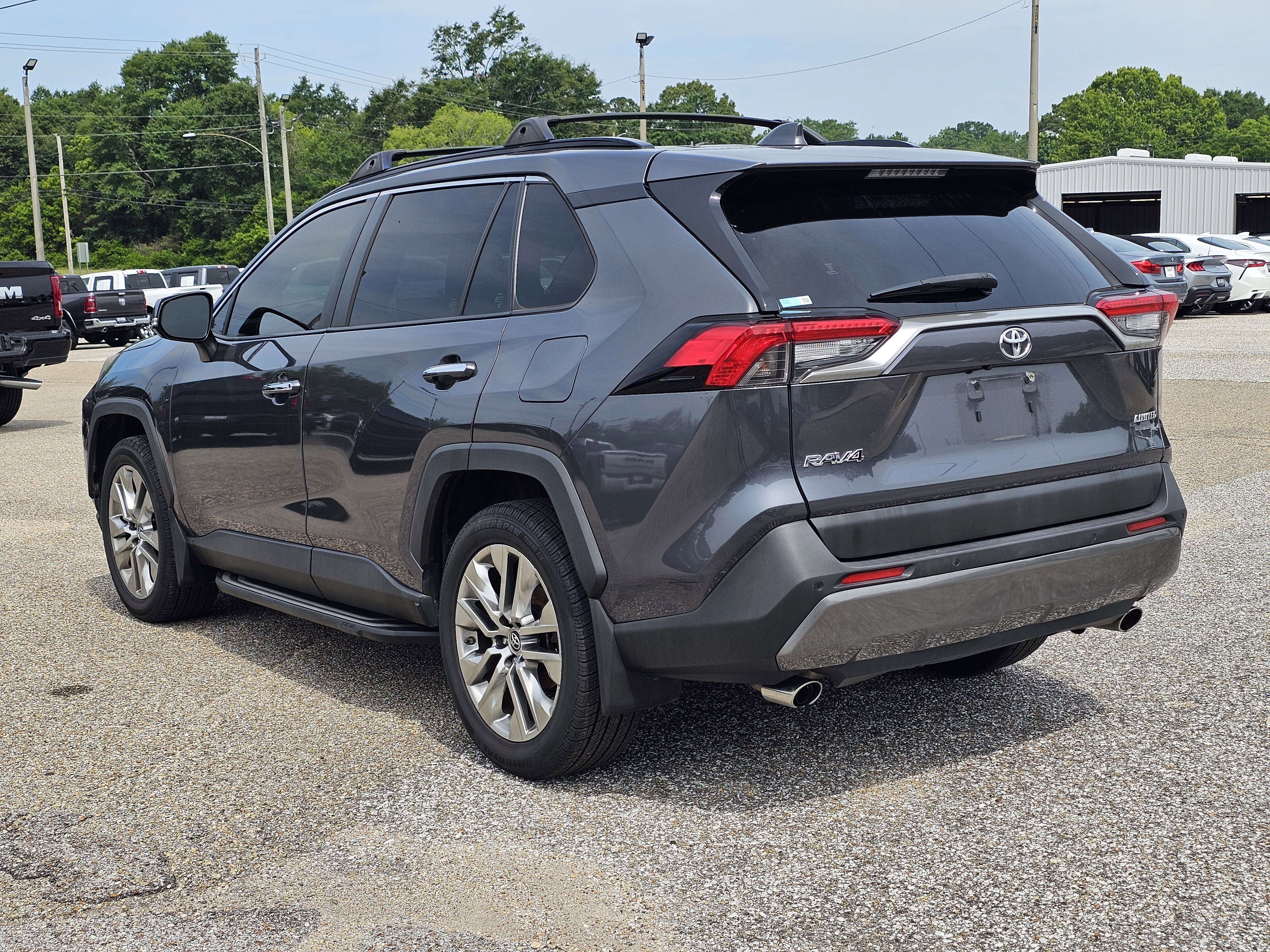 2019 Toyota RAV4 Limited - Photo 13