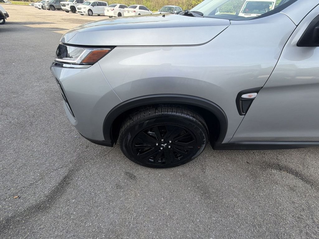 New 2026 Silver Mitsubishi 2.0 LE image 10