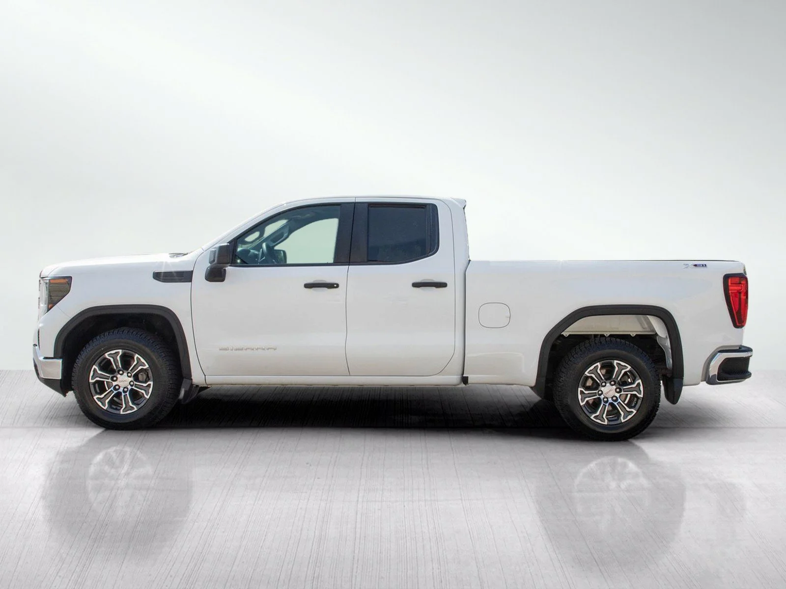 Used 2023 GMC Sierra 1500 Pro with VIN 1GTRUAED9PZ254289 for sale in Wayzata, Minnesota