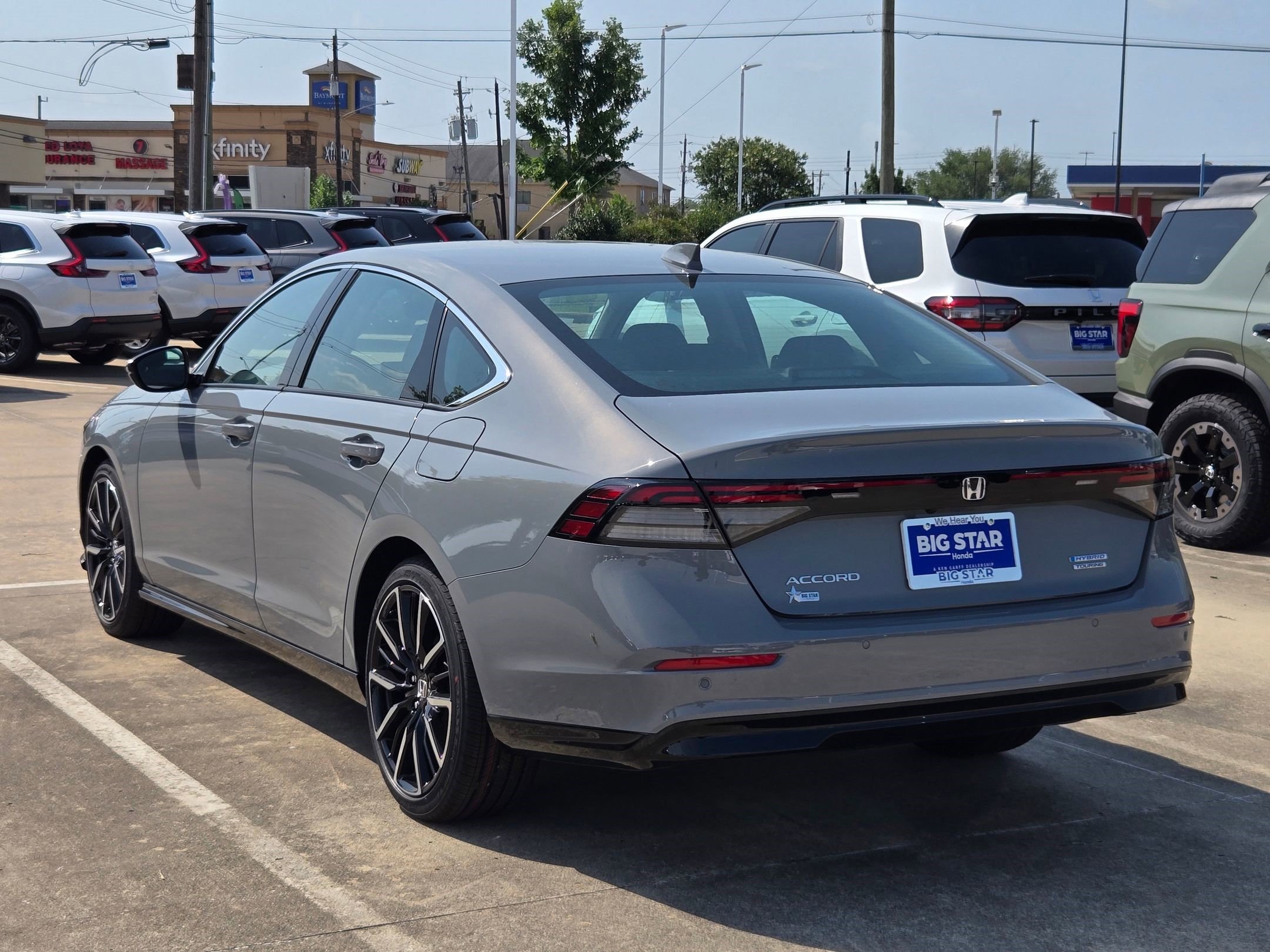 New 2026 Urban Gray Pearl Honda Touring image 6
