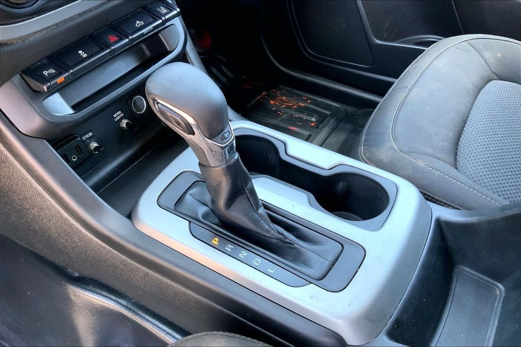 Used 2022 White Chevrolet LT image 14