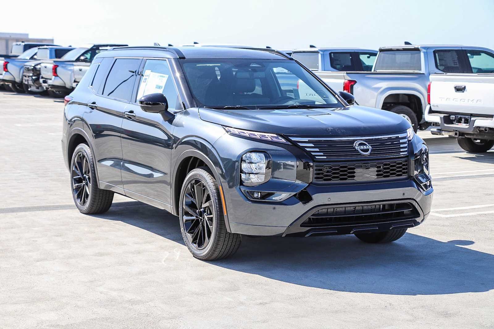 New 2026 Moonrock Gray Nissan Platinum image 3