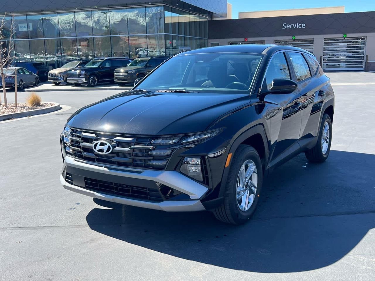 New 2026 Phantom Black Hyundai SE AWD image 39