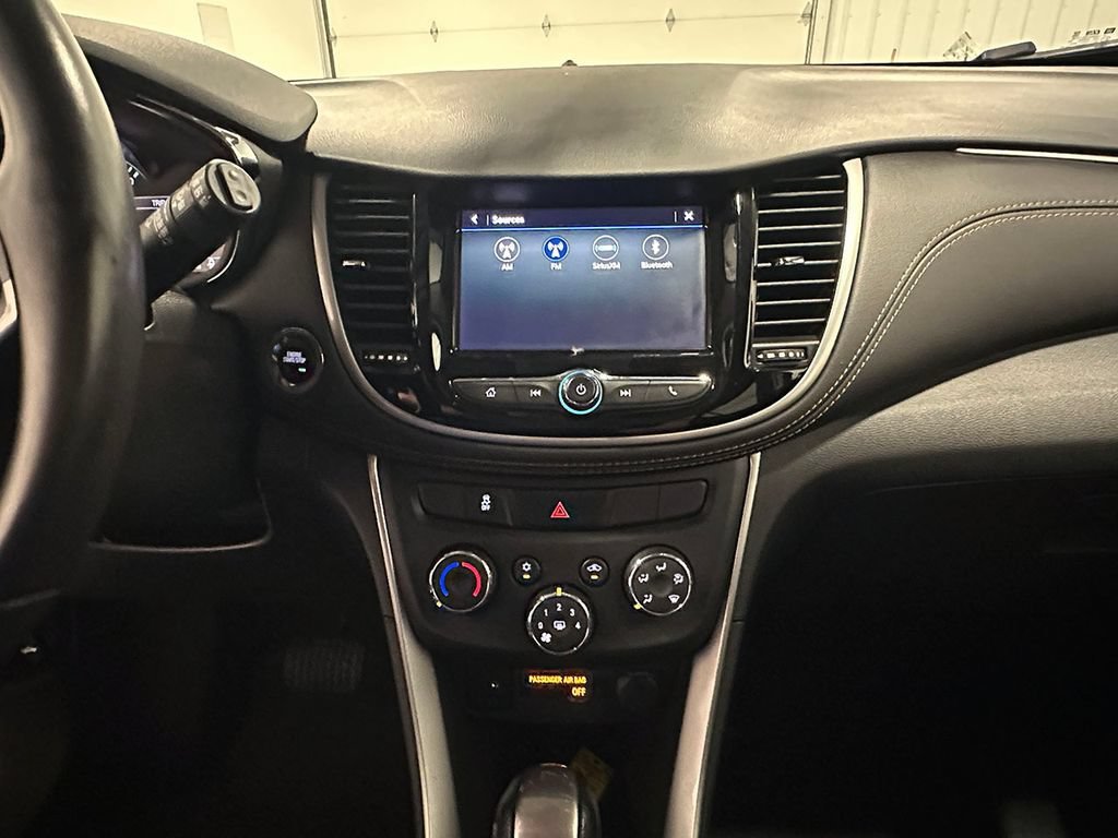 Used 2022 Crimson Metallic Chevrolet LT image 30