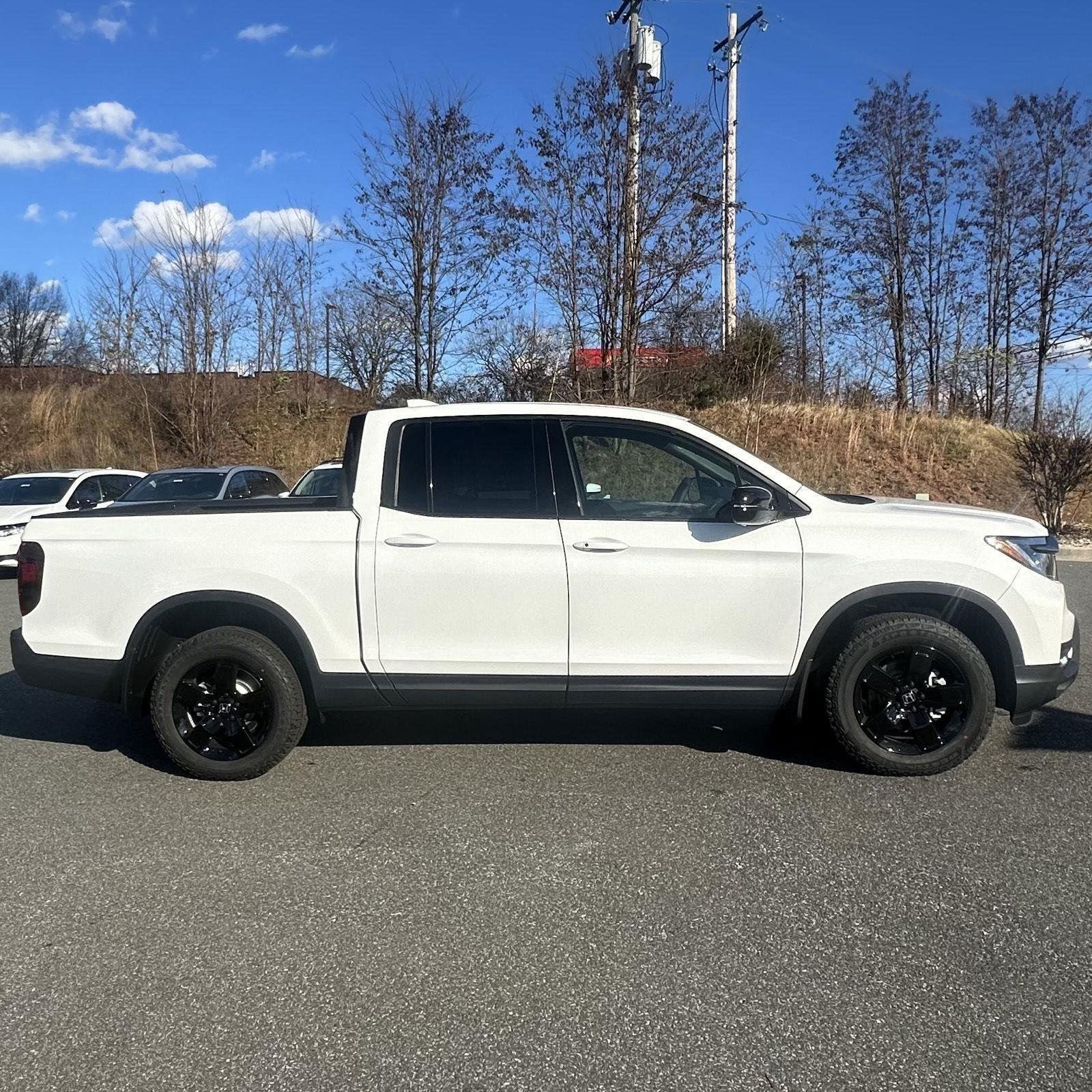 2026 Honda Ridgeline Black Edition - Photo 6