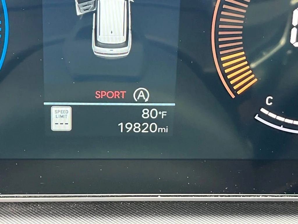 Certified Used 2024 White Hyundai XRT image 16