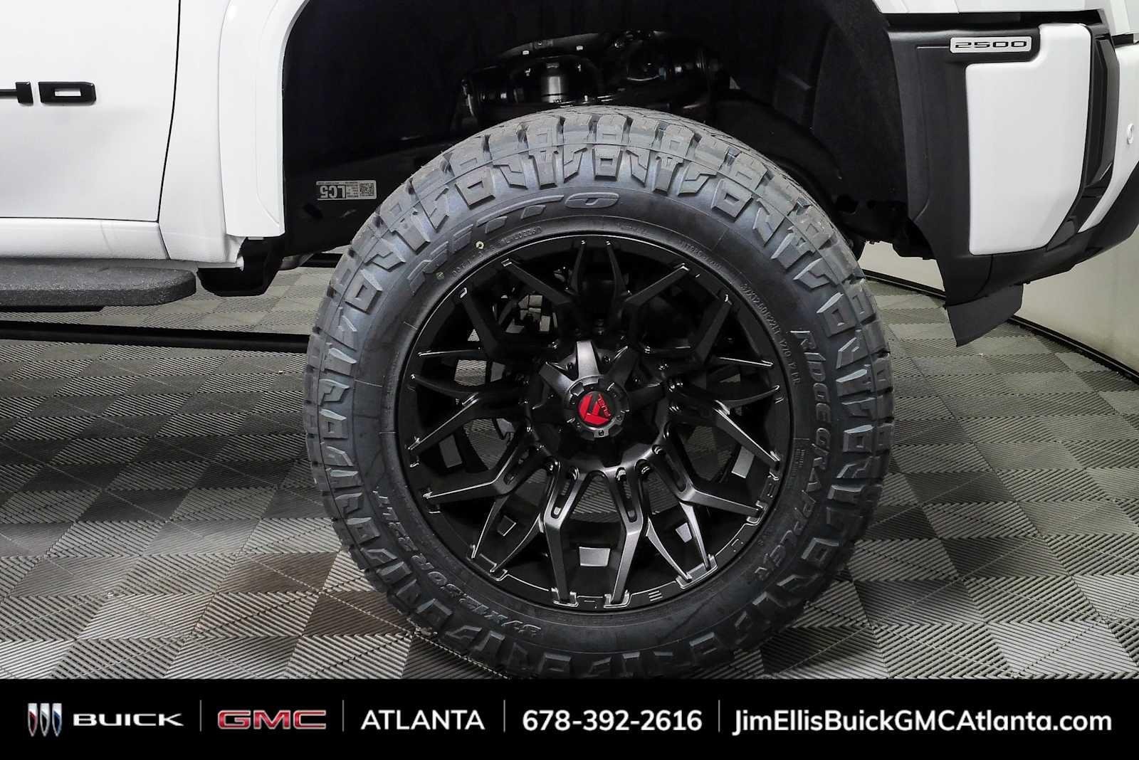 2026 GMC Sierra 2500HD AT4 - Photo 38