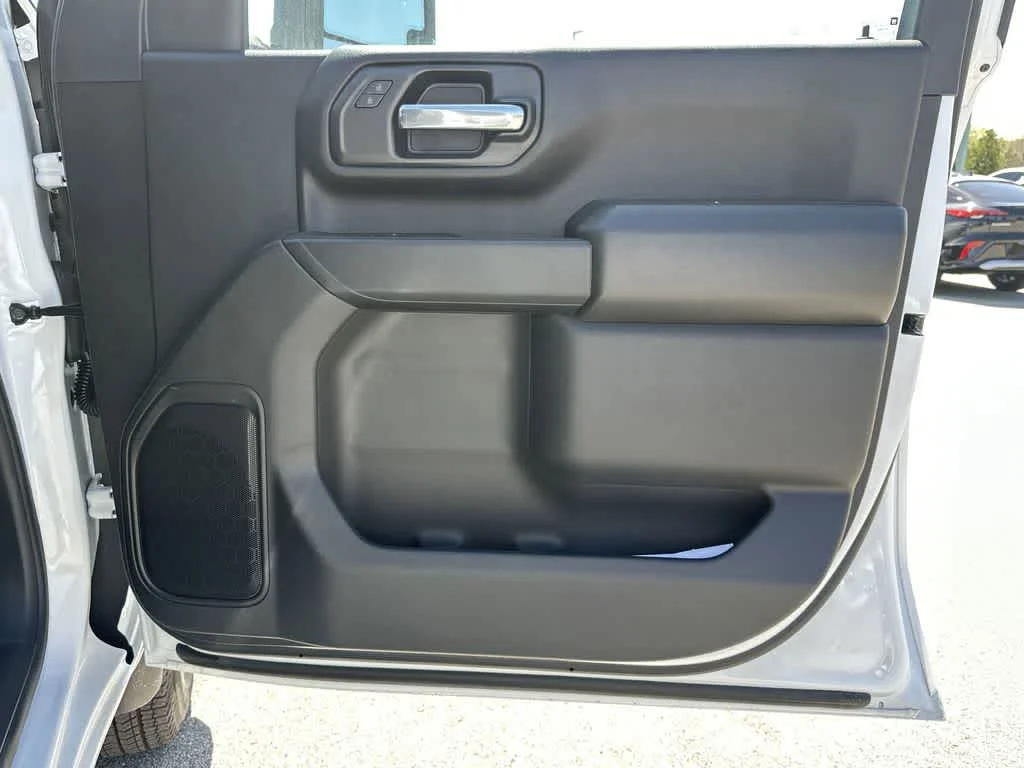 2025 GMC Sierra 3500HD Pro - Photo 25