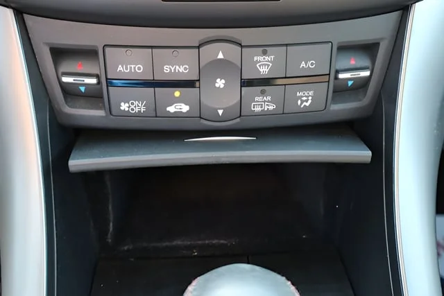 Used 2012 Red Acura 2.4 image 31
