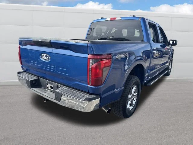 Used 2025 Blue Ford XLT image 11
